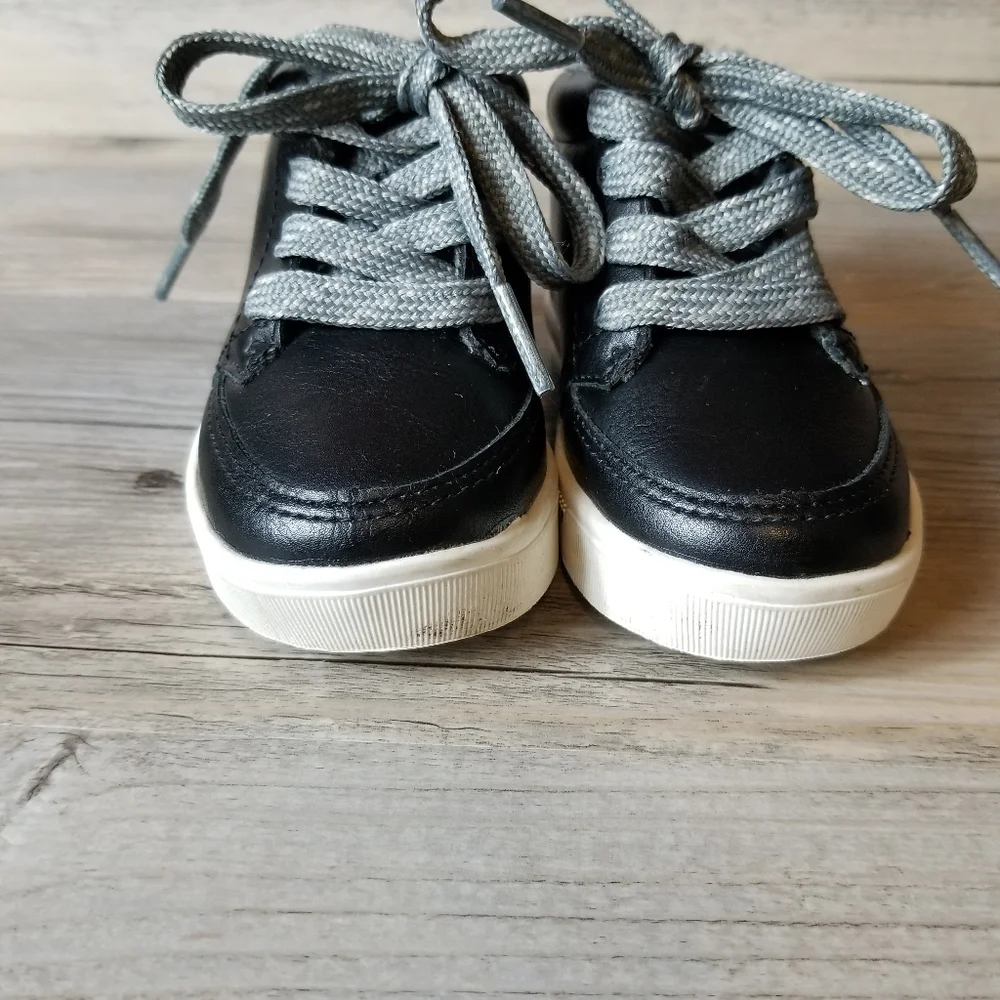 OshKosh B'Gosh Shearling Lined Sneaker Boots